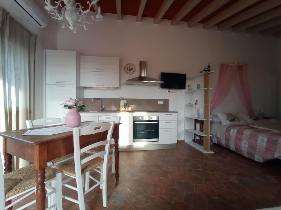 La Casina Di Campagna Tra Cecina E Bibbona Villa Luaran gambar
